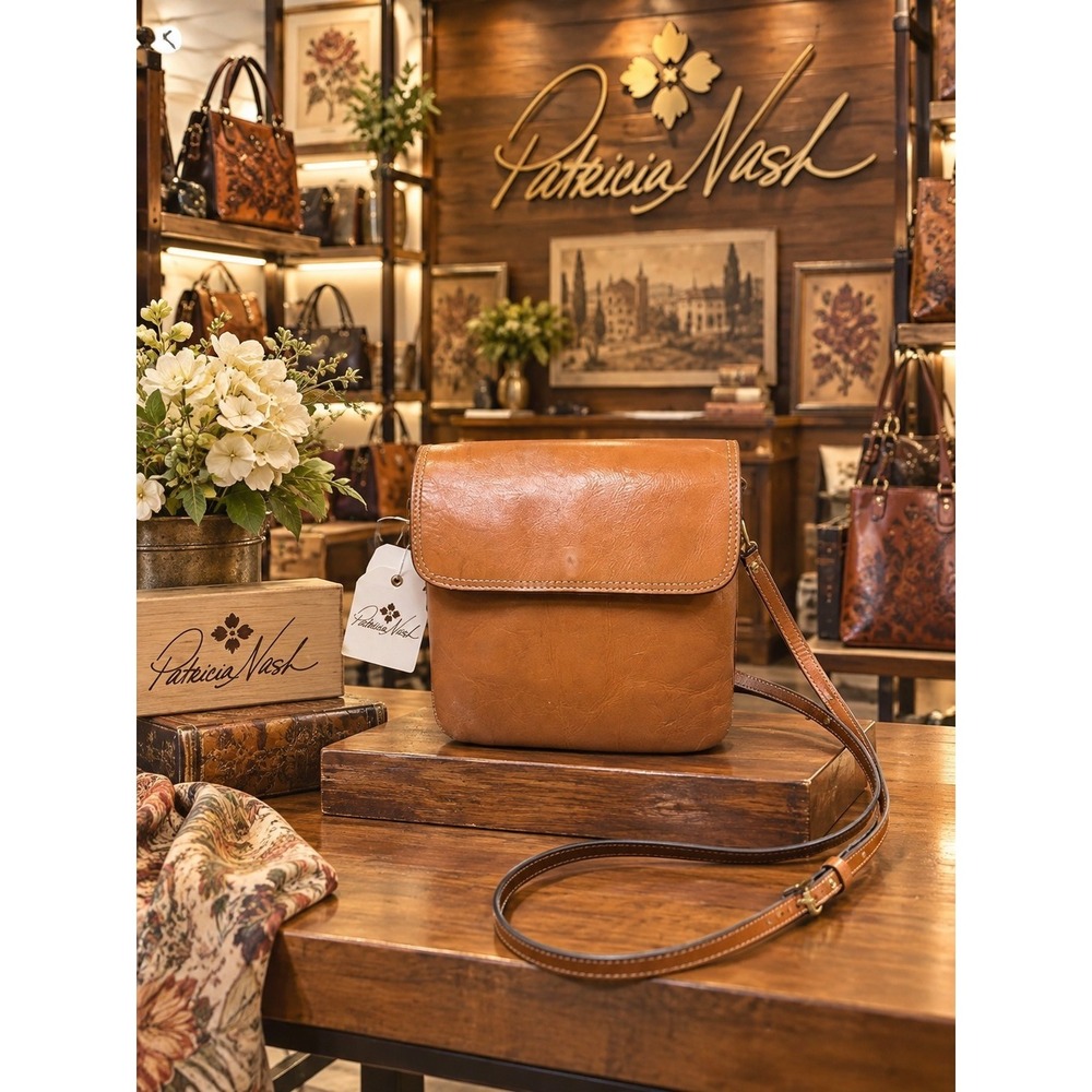 PN18 Patricia Nash crossbody